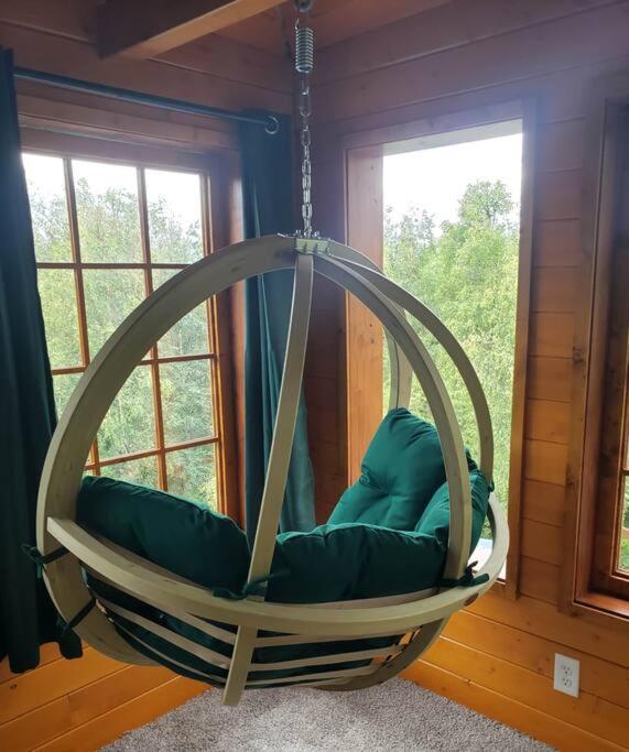 The Eagle'S Nest Treehouse Cabin Palmer Eksteriør bilde