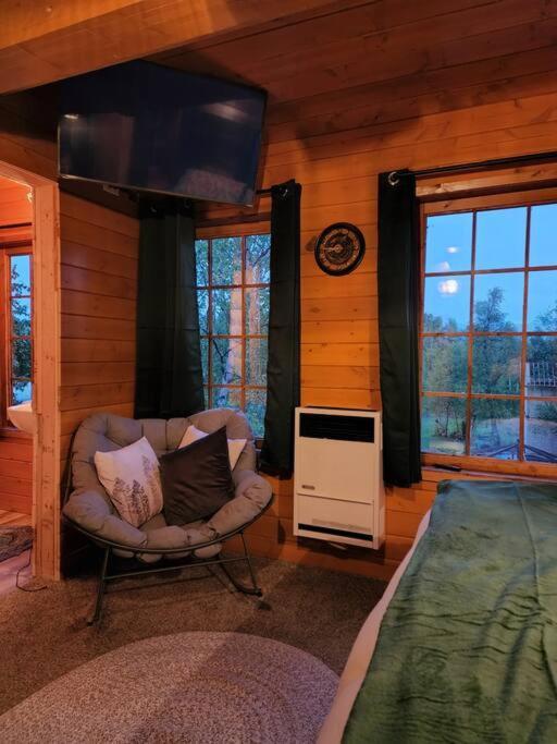 The Eagle'S Nest Treehouse Cabin Palmer Eksteriør bilde